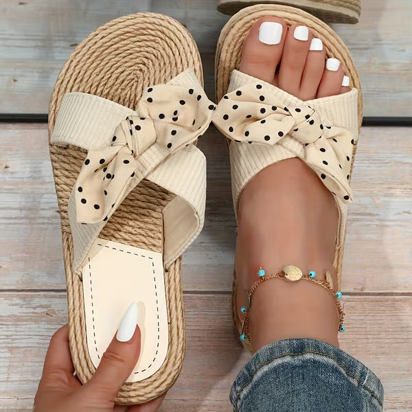 Ciabatte Donna con Fiocco Floreale e Suola in Rafia – Sandali Piatti Estivi Boho Mare Spiaggia