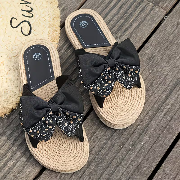 Ciabatte Donna con Fiocco Floreale e Suola in Rafia – Sandali Piatti Estivi Boho Mare Spiaggia