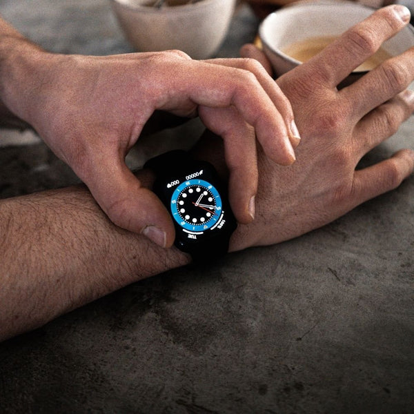 AirWatch Pro – Smartwatch Uomo Donna con Chiamate, Messaggi e WhatsApp - Salute Farma